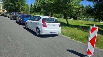 Hundai i30 benzín 1,4 80kw rok 2011 - 2