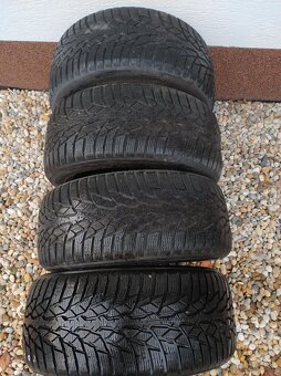 Zimne pneu Nokian Wrd4 215/45 r 16 - 2
