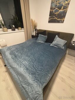 Prehoz na posteľ - 2