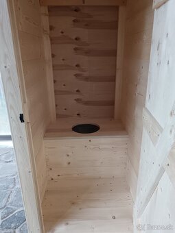 Drevesna latrina - 2