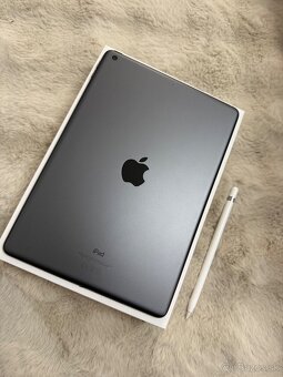 Apple iPad 9.genéracia - 2