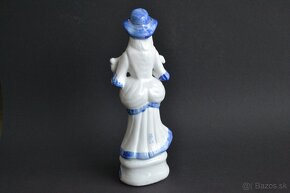 Porcelánová socha ženy - 2
