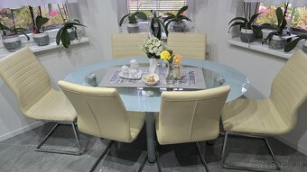 Jedalensky stol a stolicky - 2