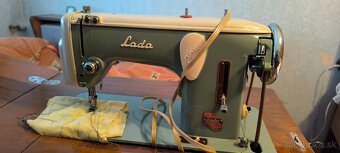 Šijací stroj LADA - 2