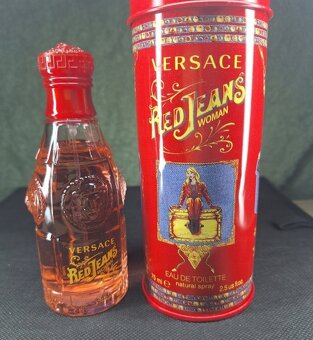 VERSACE.. Krásna dámska voňavka - 2