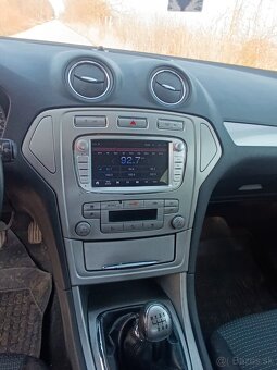 Ford Mondeo 1.8 TDI sedan - 2
