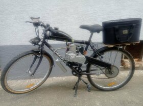 Bicykel s pomocným motorčekom - 2