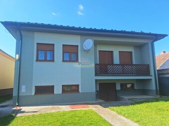 Predaj priestranného 4i RD s garážou, altánkom a veľkou záhr - 2