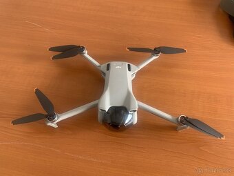 DJI Mini 3 Fly More Combo (DJI RC) - 2