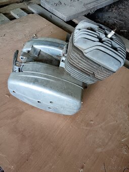 Motor ČZ - 2