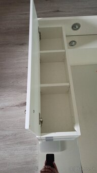Kúpeľňová skrinka so zrkadlom - 2