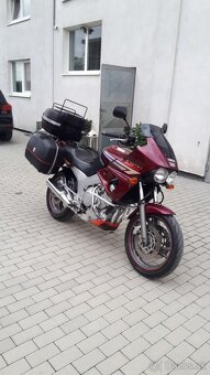 Yamaha TDM 850 1 - 2