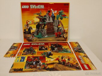 LEGO Castle 6076 Dark Dragon's Den - 2
