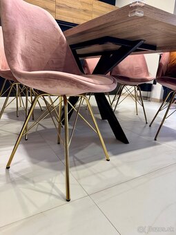 Štýlové zamatové jedálenské stoličky - 2