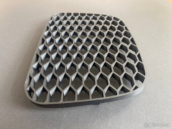 Seat Leon MK1 Topsport stredná dolná mriežka nárazníku - 2