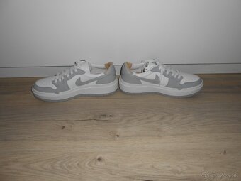 Predam nove original tenisky znacky NIKE AIR - 2