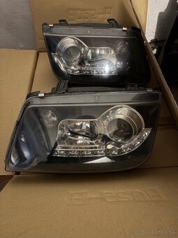 Predné svetlá VW Bora - 2