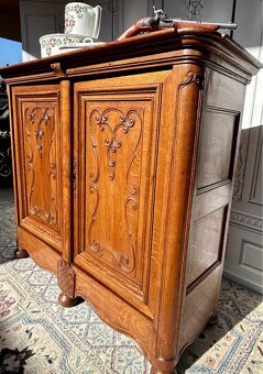 Starožitná komoda - 2