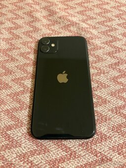 Telefón IPhone 11 - 2