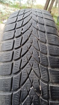 Predám ,,,, 2x zimné pneu 165/70 R14 ,,,, - 2