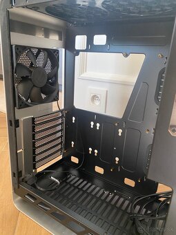 PC skrinka Jonsbo UMX4 + zdroj 750W - 2