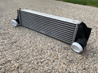 Intercooler BMW 17517805629 originál TOP STAV - 2