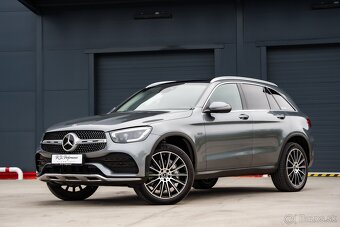 Mercedes-Benz GLC 300de 4Matic AMG Line / Plug in Hybrid - 2