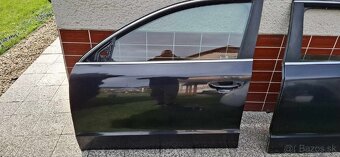 Ľavé dvere Škoda Superb 2 čierna metalíza 9910 - 2