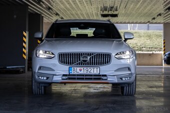 Volvo V90 2.0 D5 AWD Drive-E Ocean Race Auto - 2