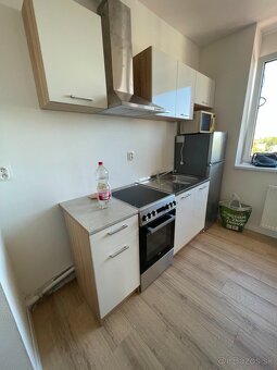 Prenájom zariadený 2 izbovy byt s balkónom Galanta- West - 2