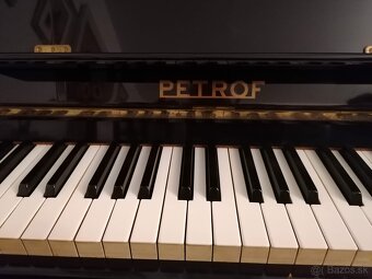 Predám klavír zn. Petrof - 2