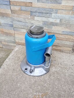Hydraulicky zdvihak 12 T - 2