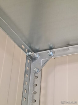Predam robustne kovove skrutkove regale nove - 2