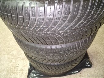 Goodyear VECTOR 4SEASONS 215/60 R17 100 H - 2