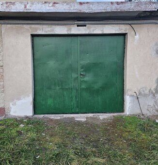 Predám garáž (elektrina+jama) v Martine - 2