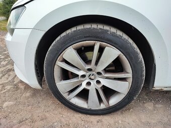 Rozpredám Škoda Superb 3 Kombi 2.0tdi - 2