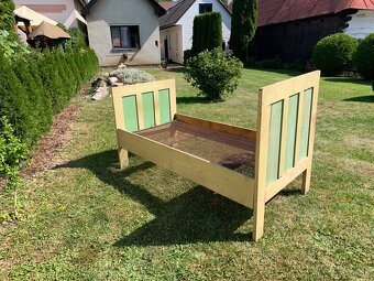 Starožitná posteľ - 2