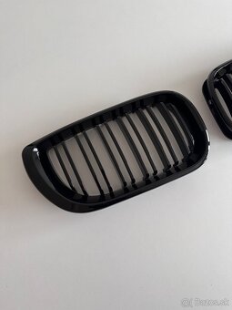 Čierne grilly bmw e46 - 2