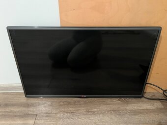 LG 32LB550U - 2