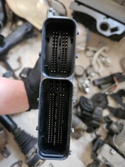 Riadiaca jednotka motora 2.0 tdi 103kw - 2