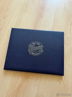 Gibson, pas na gitaru - 2