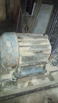 Elektromotor predam - 2