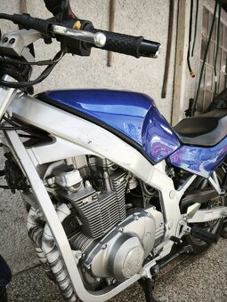 Suzuki gs500e - 2
