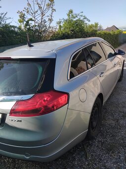 Opel Insignia Sports Tourer sw - 2