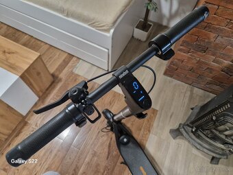 Ninebot by Segway Kickscooter F2 E - 2