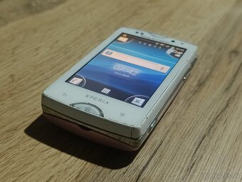 Sony Ericsson Xperia Mini Pro SK17i - 2