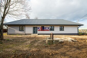 NA PREDAJ – ZRENOVOVANÝ Rodinný dom v obci LOŽÍN - 2