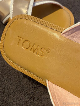 Toms - šľapky / vsuvky / sandále - 2