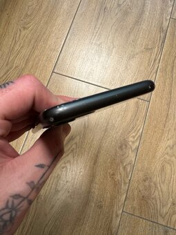 Predám Apple iPhone 11 64gb Čierny - 2