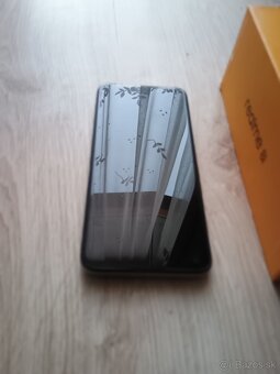 Realme 8i - 2